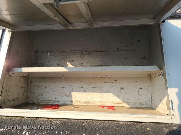 image for item MJ9307 2011 Ford F250 Super Duty XLT  SuperCab utility bed pickup truck