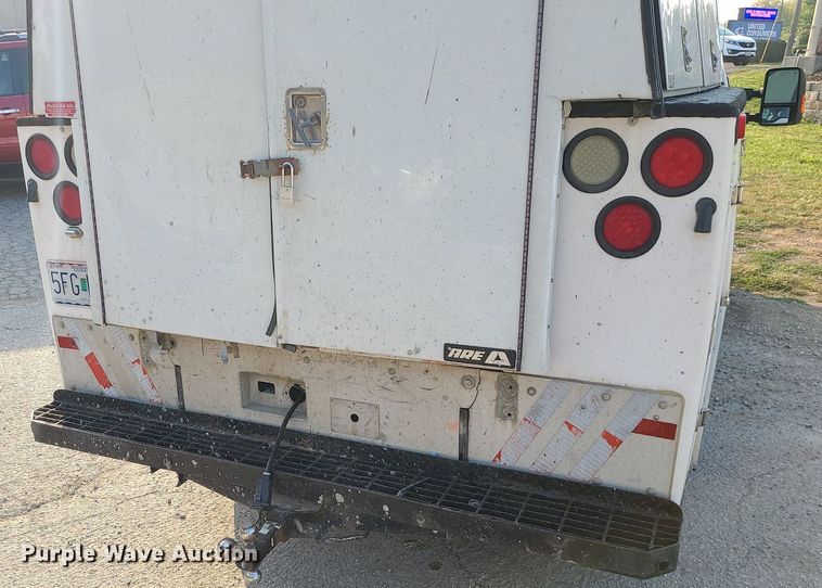 image for item MJ9307 2011 Ford F250 Super Duty XLT  SuperCab utility bed pickup truck