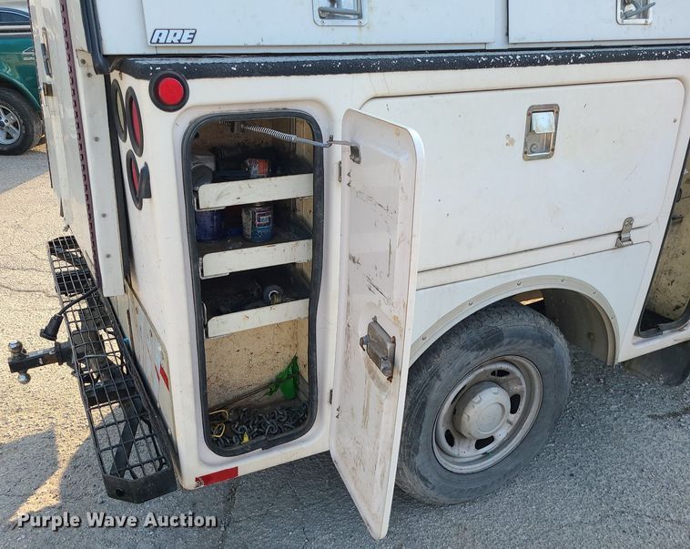 image for item MJ9307 2011 Ford F250 Super Duty XLT  SuperCab utility bed pickup truck