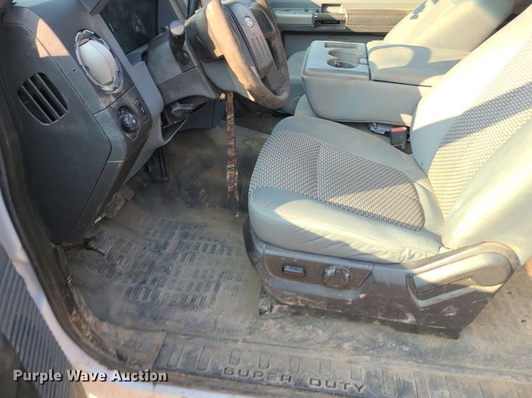 image for item MJ9307 2011 Ford F250 Super Duty XLT  SuperCab utility bed pickup truck