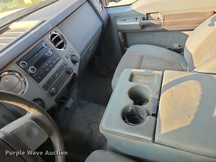 image for item MJ9307 2011 Ford F250 Super Duty XLT  SuperCab utility bed pickup truck