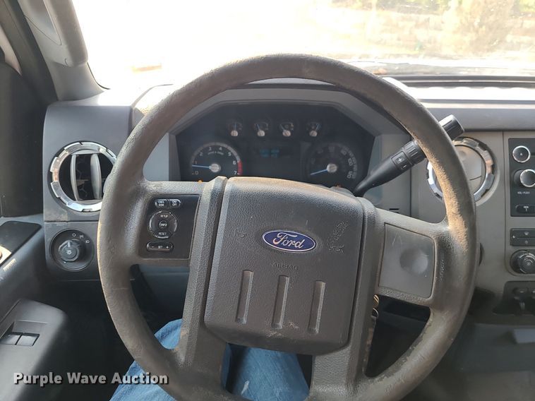 image for item MJ9307 2011 Ford F250 Super Duty XLT  SuperCab utility bed pickup truck