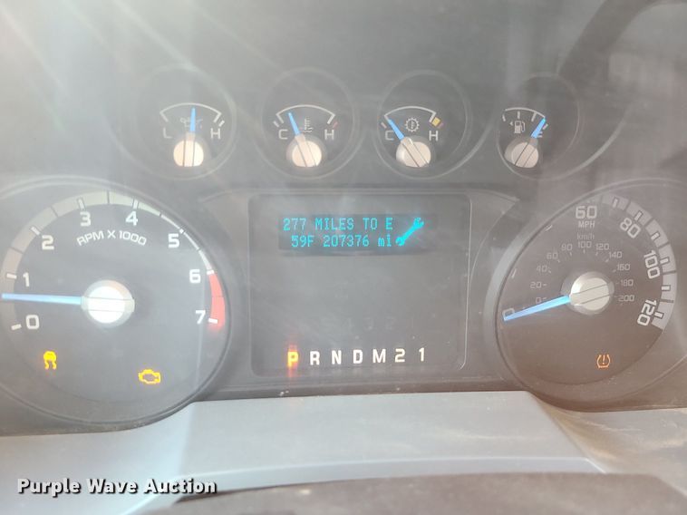 image for item MJ9307 2011 Ford F250 Super Duty XLT  SuperCab utility bed pickup truck