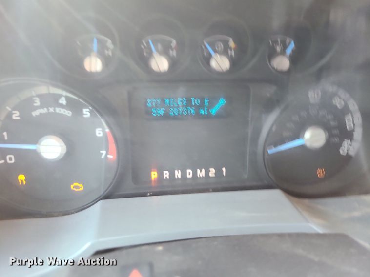 image for item MJ9307 2011 Ford F250 Super Duty XLT  SuperCab utility bed pickup truck