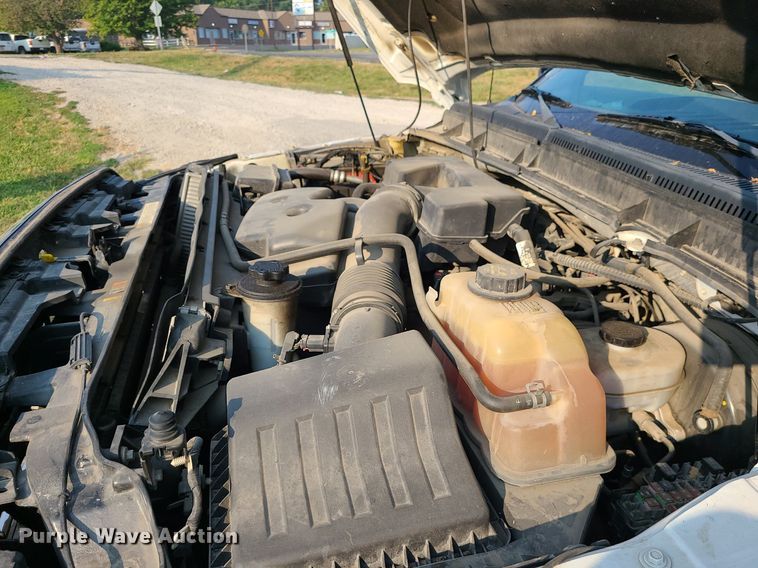 image for item MJ9307 2011 Ford F250 Super Duty XLT  SuperCab utility bed pickup truck