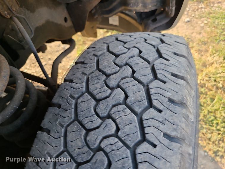 image for item MJ9307 2011 Ford F250 Super Duty XLT  SuperCab utility bed pickup truck