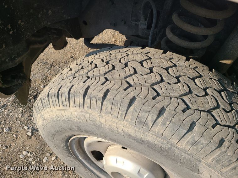 image for item MJ9307 2011 Ford F250 Super Duty XLT  SuperCab utility bed pickup truck