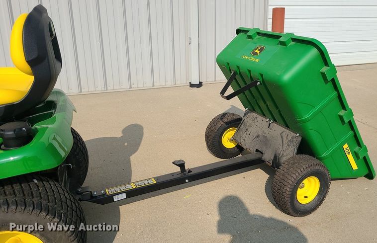image for item MJ9308 John Deere X380  lawn mower