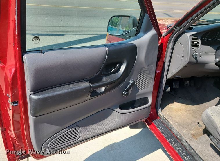 image for item MJ9309 2002 Ford Ranger XLT  pickup truck