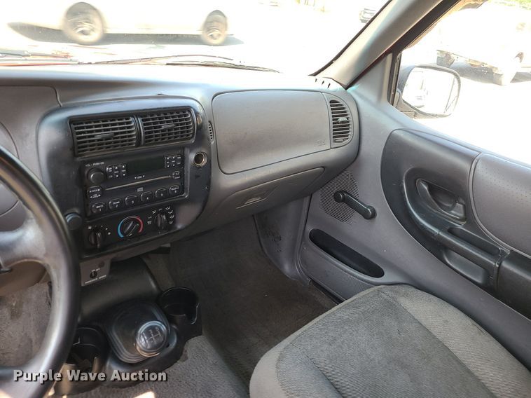 image for item MJ9309 2002 Ford Ranger XLT  pickup truck