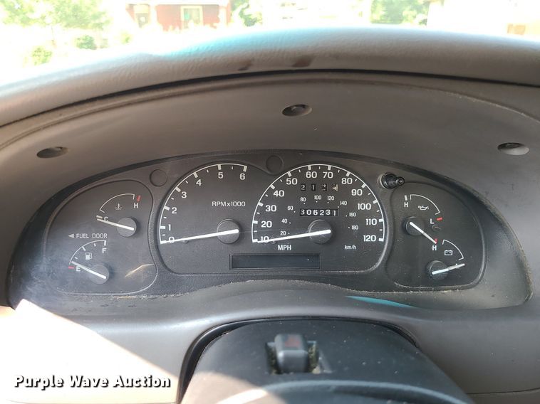 image for item MJ9309 2002 Ford Ranger XLT  pickup truck