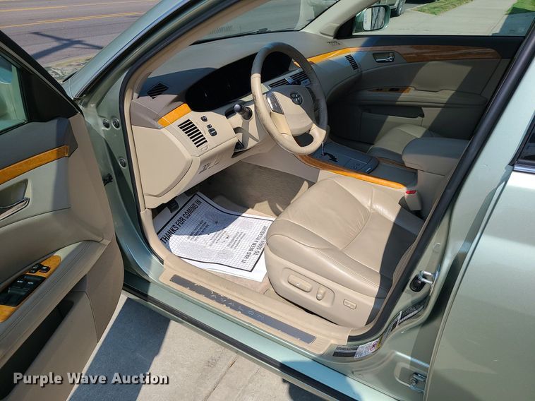 image for item MJ9310 2007 Toyota Avalon XLS  sedan