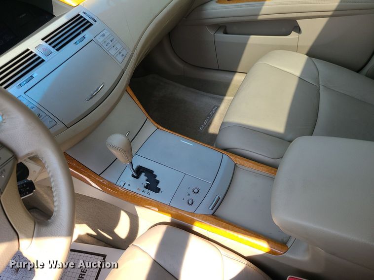 image for item MJ9310 2007 Toyota Avalon XLS  sedan
