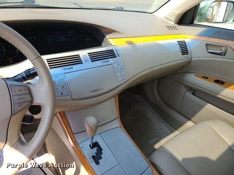 image for item MJ9310 2007 Toyota Avalon XLS  sedan