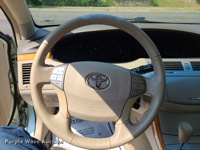 image for item MJ9310 2007 Toyota Avalon XLS  sedan
