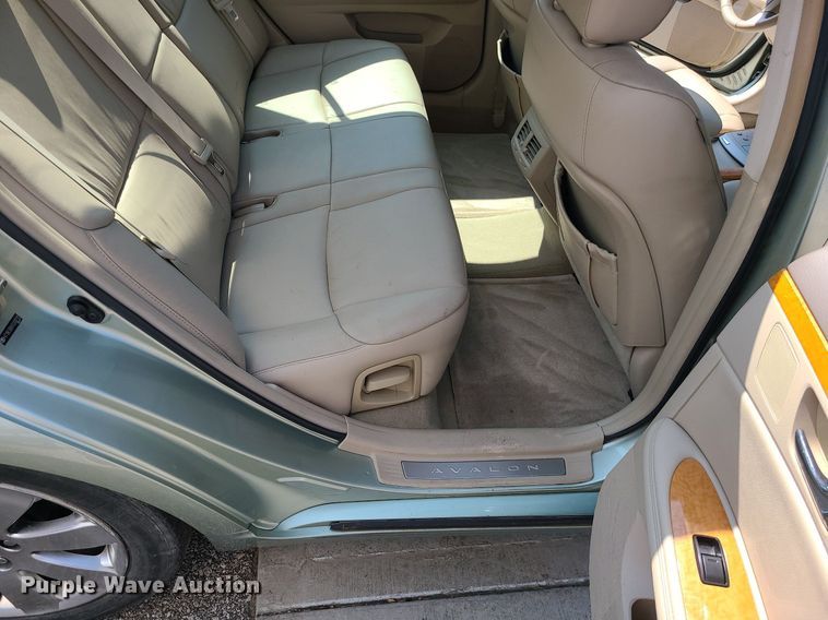 image for item MJ9310 2007 Toyota Avalon XLS  sedan