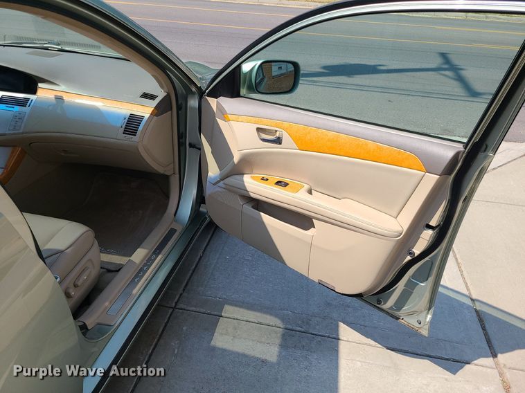 image for item MJ9310 2007 Toyota Avalon XLS  sedan