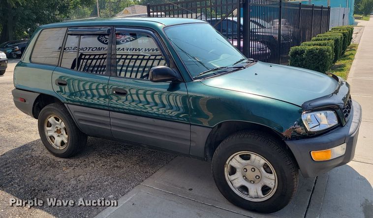 image for item MJ9312 1999 Toyota RAV4  SUV