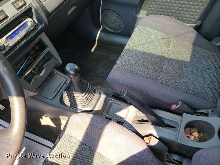 image for item MJ9312 1999 Toyota RAV4  SUV