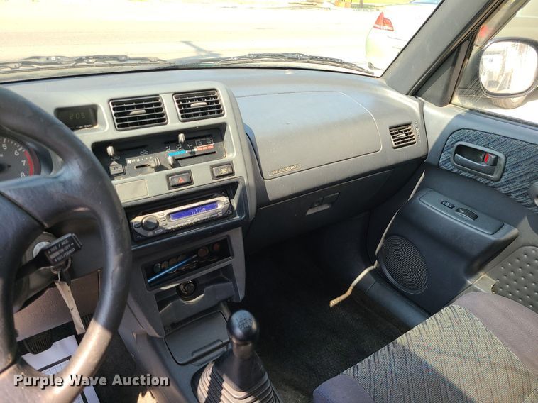 image for item MJ9312 1999 Toyota RAV4  SUV