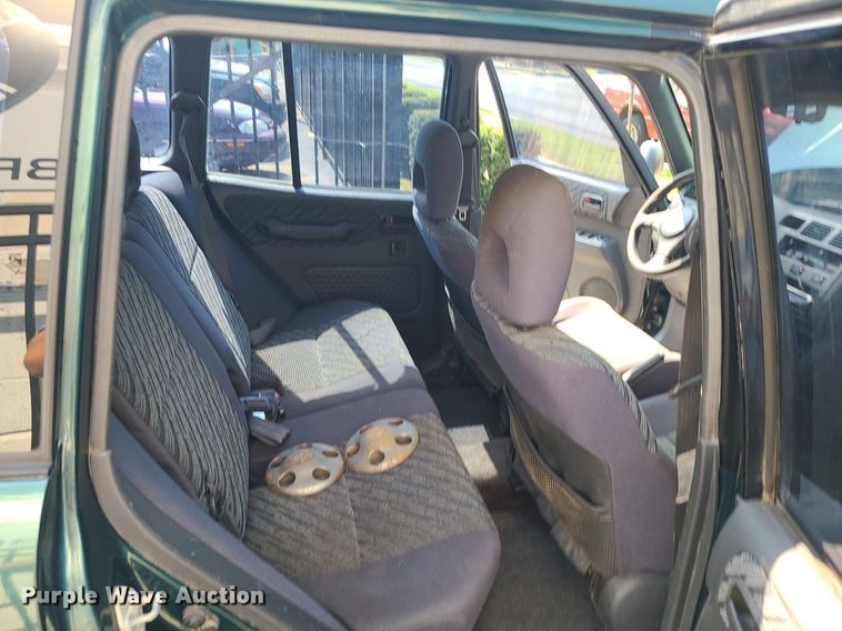 image for item MJ9312 1999 Toyota RAV4  SUV