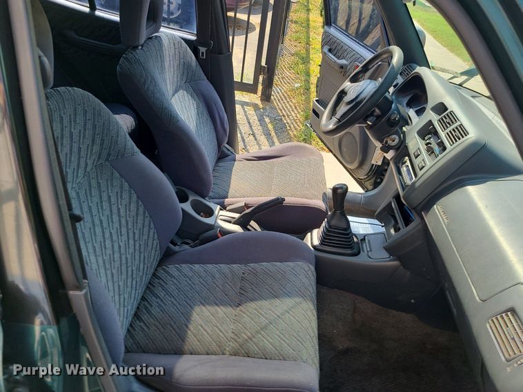 image for item MJ9312 1999 Toyota RAV4  SUV