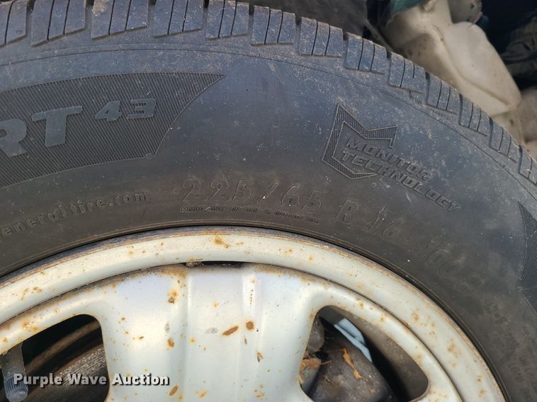 image for item MJ9312 1999 Toyota RAV4  SUV