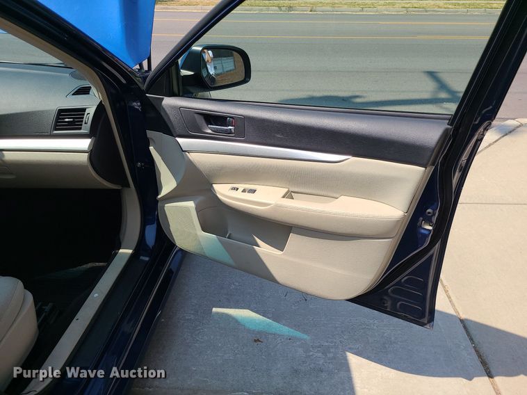 image for item MJ9313 2011 Subaru Legacy