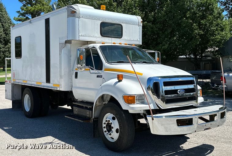image for item ML9169 2011 Ford F750 Super Duty  box truck