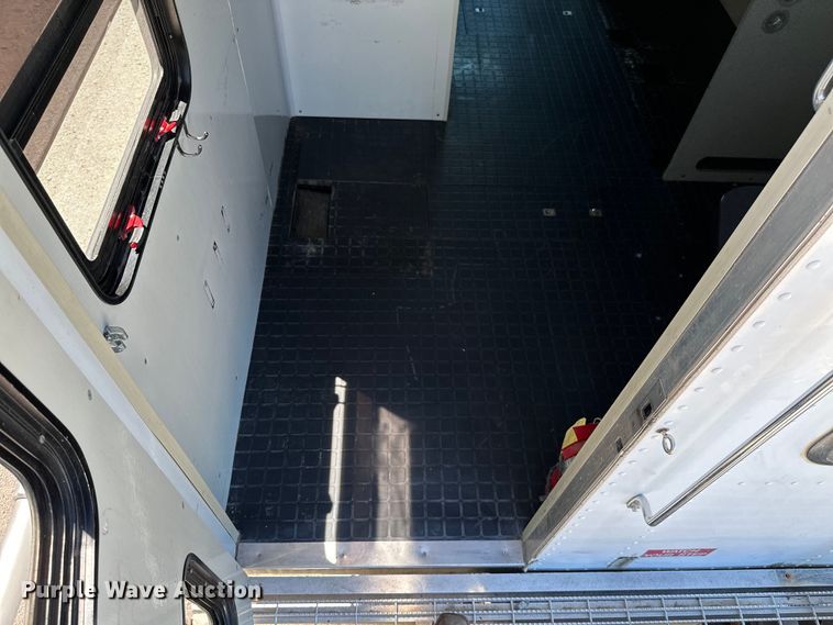 image for item ML9169 2011 Ford F750 Super Duty  box truck