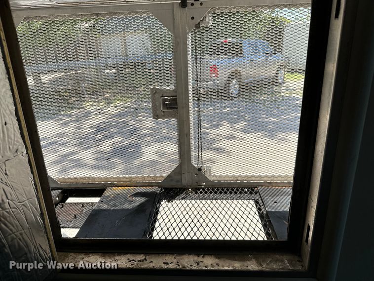 image for item ML9169 2011 Ford F750 Super Duty  box truck