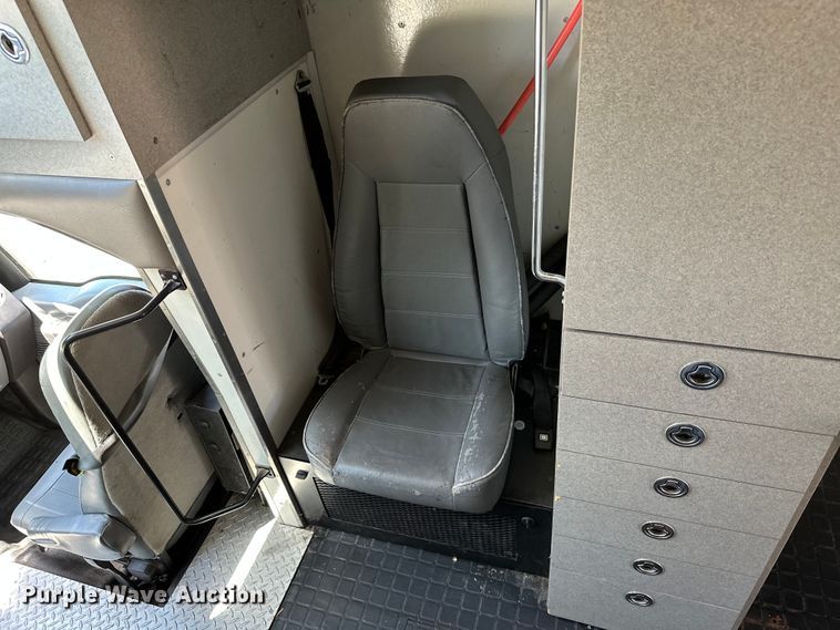 image for item ML9169 2011 Ford F750 Super Duty  box truck