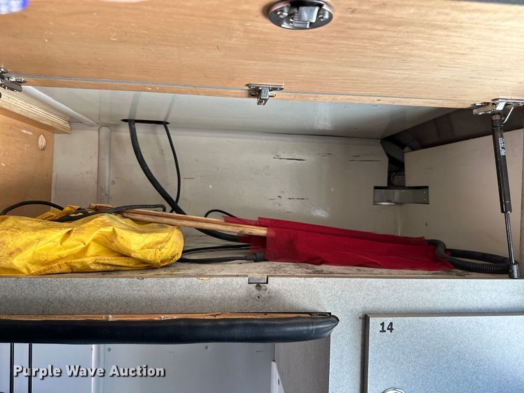 image for item ML9169 2011 Ford F750 Super Duty  box truck