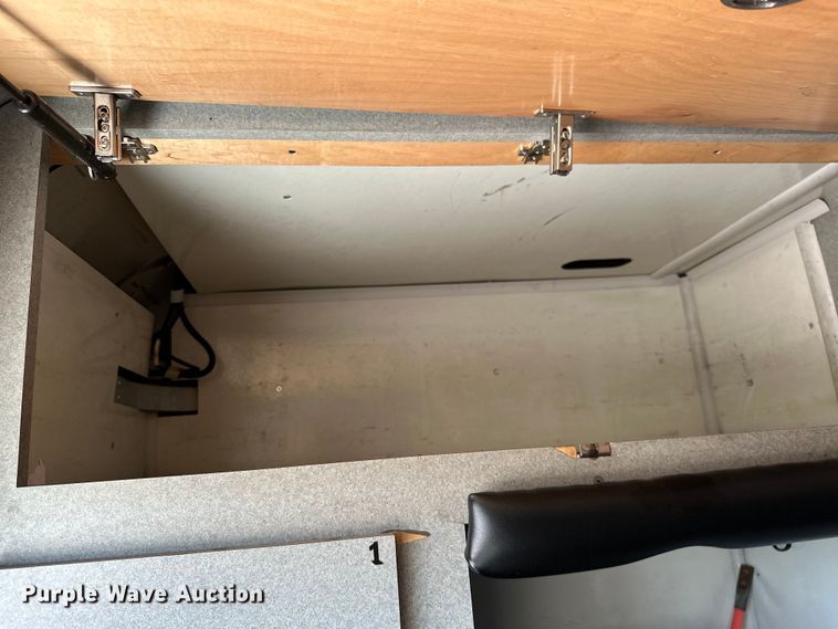 image for item ML9169 2011 Ford F750 Super Duty  box truck