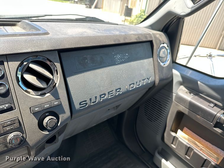 image for item ML9169 2011 Ford F750 Super Duty  box truck