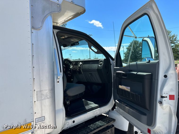image for item ML9169 2011 Ford F750 Super Duty  box truck