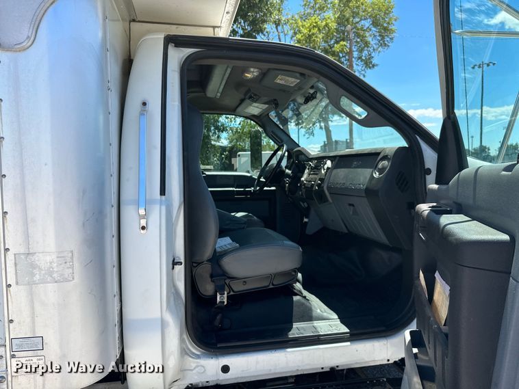 image for item ML9169 2011 Ford F750 Super Duty  box truck