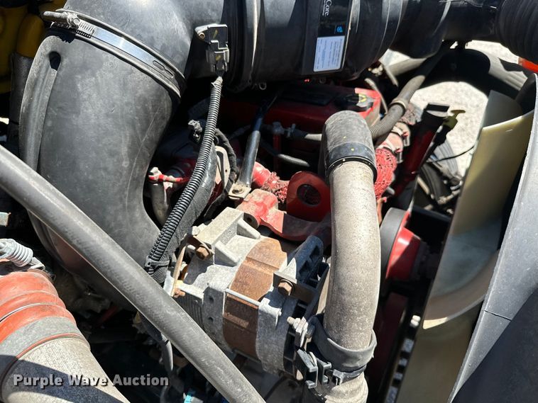 image for item ML9169 2011 Ford F750 Super Duty  box truck