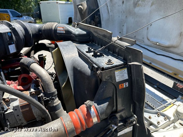 image for item ML9169 2011 Ford F750 Super Duty  box truck