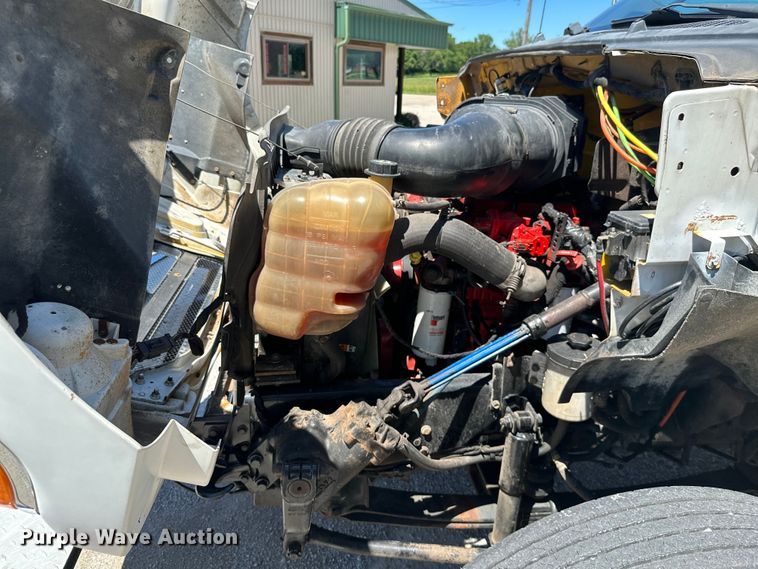 image for item ML9169 2011 Ford F750 Super Duty  box truck