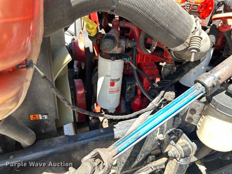 image for item ML9169 2011 Ford F750 Super Duty  box truck