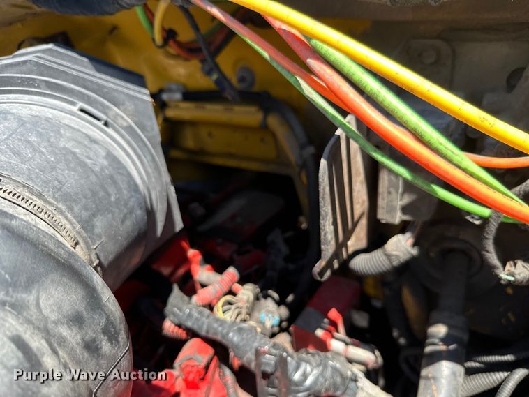 image for item ML9169 2011 Ford F750 Super Duty  box truck