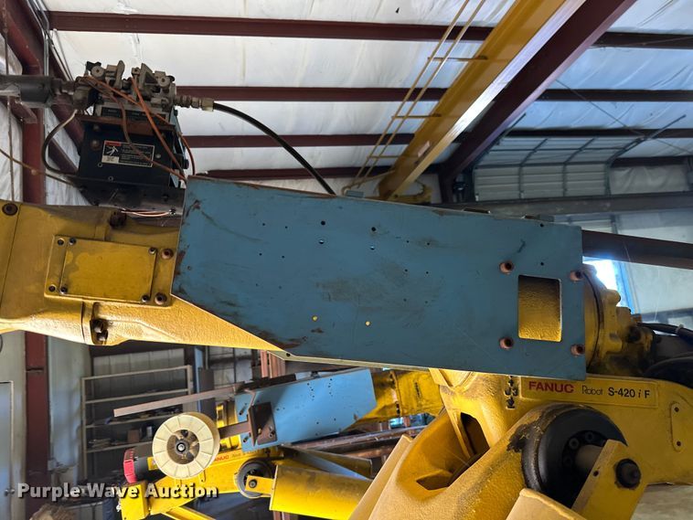 image for item ML9176 (2) Fanuc S-420iF six-axis robots