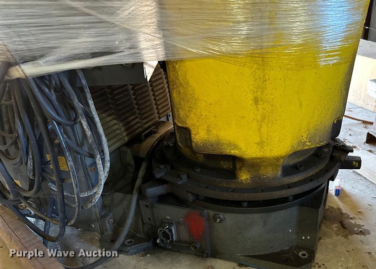 image for item ML9176 (2) Fanuc S-420iF six-axis robots