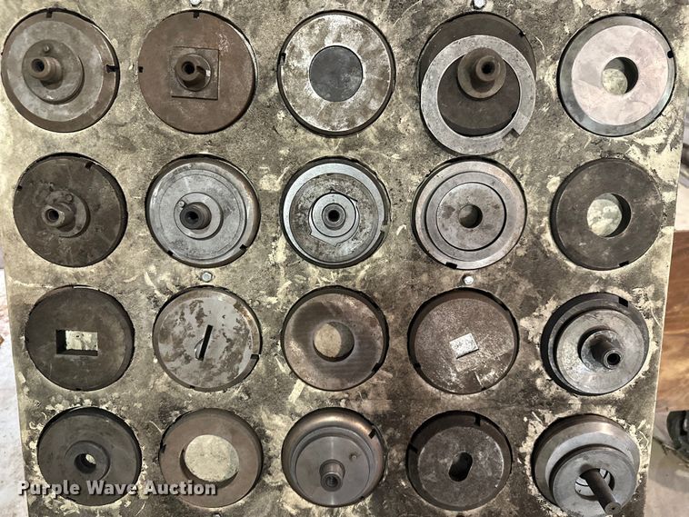 image for item ML9177 Approximately 30 dies