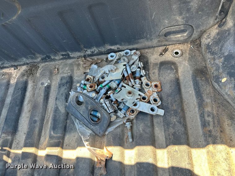 image for item ML9190 2019  Ford F350 Platinum  pickup truck bed