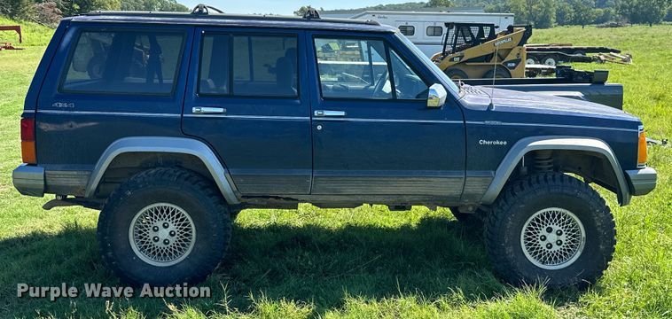 image for item ML9191 1996 Jeep Cherokee  SUV