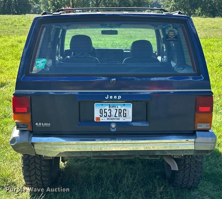 image for item ML9191 1996 Jeep Cherokee  SUV