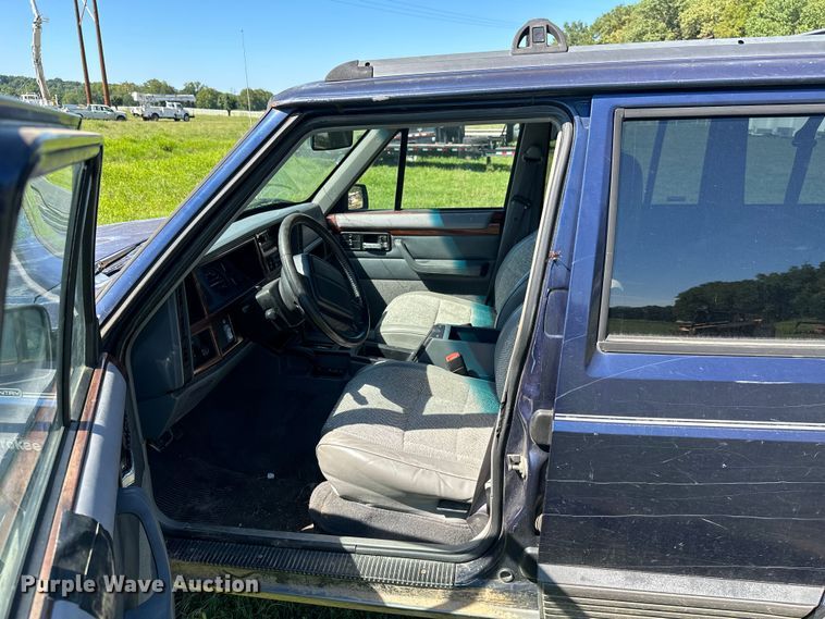 image for item ML9191 1996 Jeep Cherokee  SUV