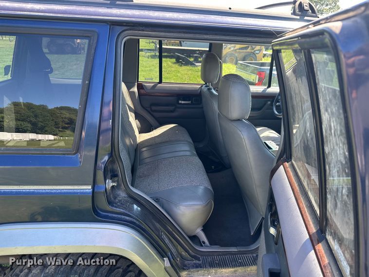 image for item ML9191 1996 Jeep Cherokee  SUV